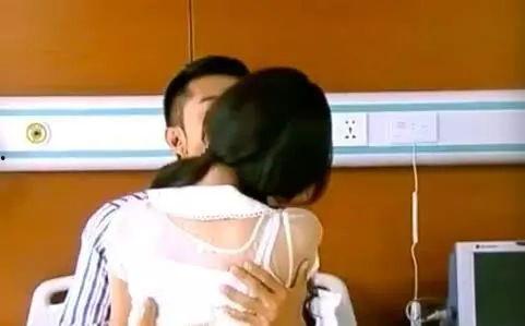 娄艺潇吻戏视频