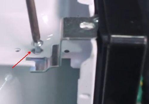 微波炉门夹层拆开视频,拆解视频深度解析